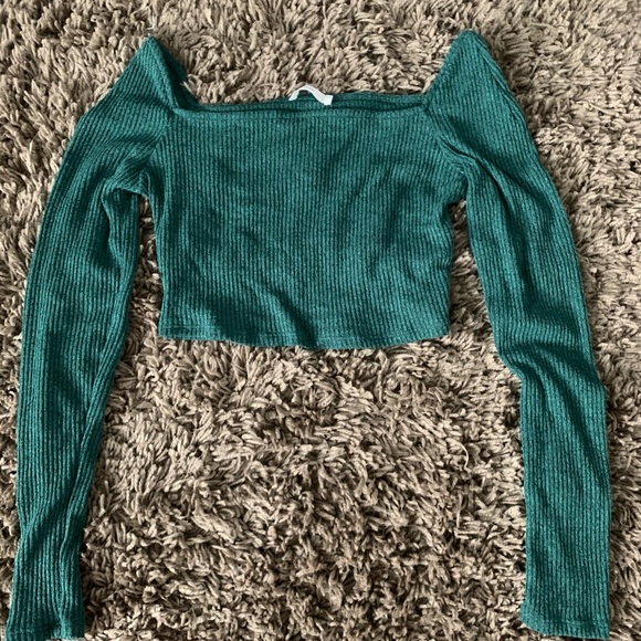 Off-shoulder Long Sleeve - Picture 2 of 2